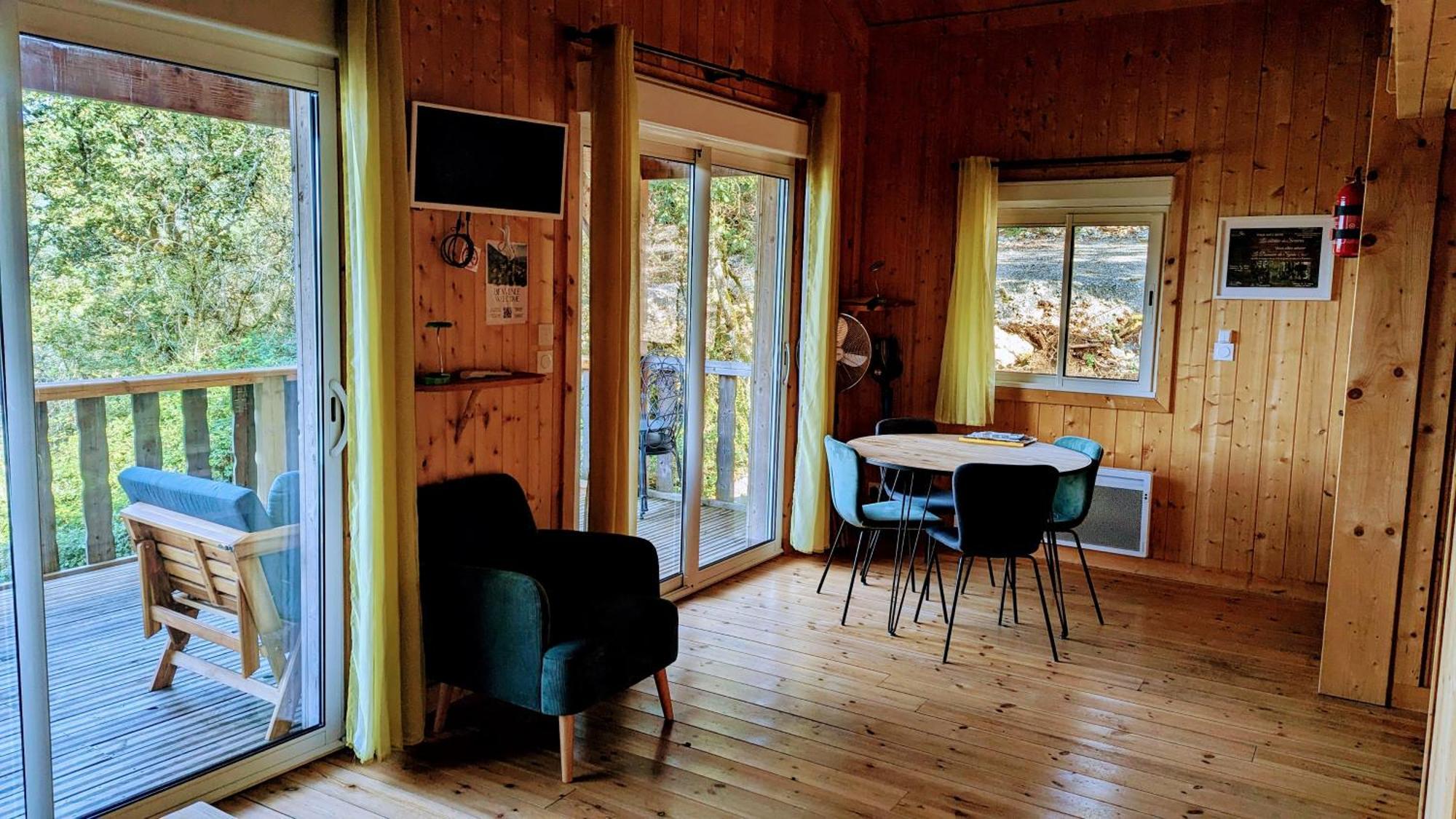 Cabanes Et Lodges Du Belvedere Serrieres-sur-Ain Exteriér fotografie