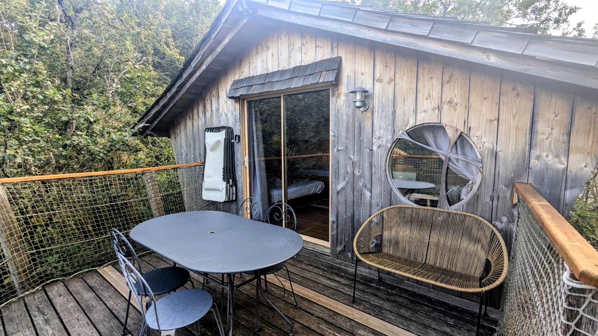 Cabanes Et Lodges Du Belvedere Serrieres-sur-Ain Exteriér fotografie