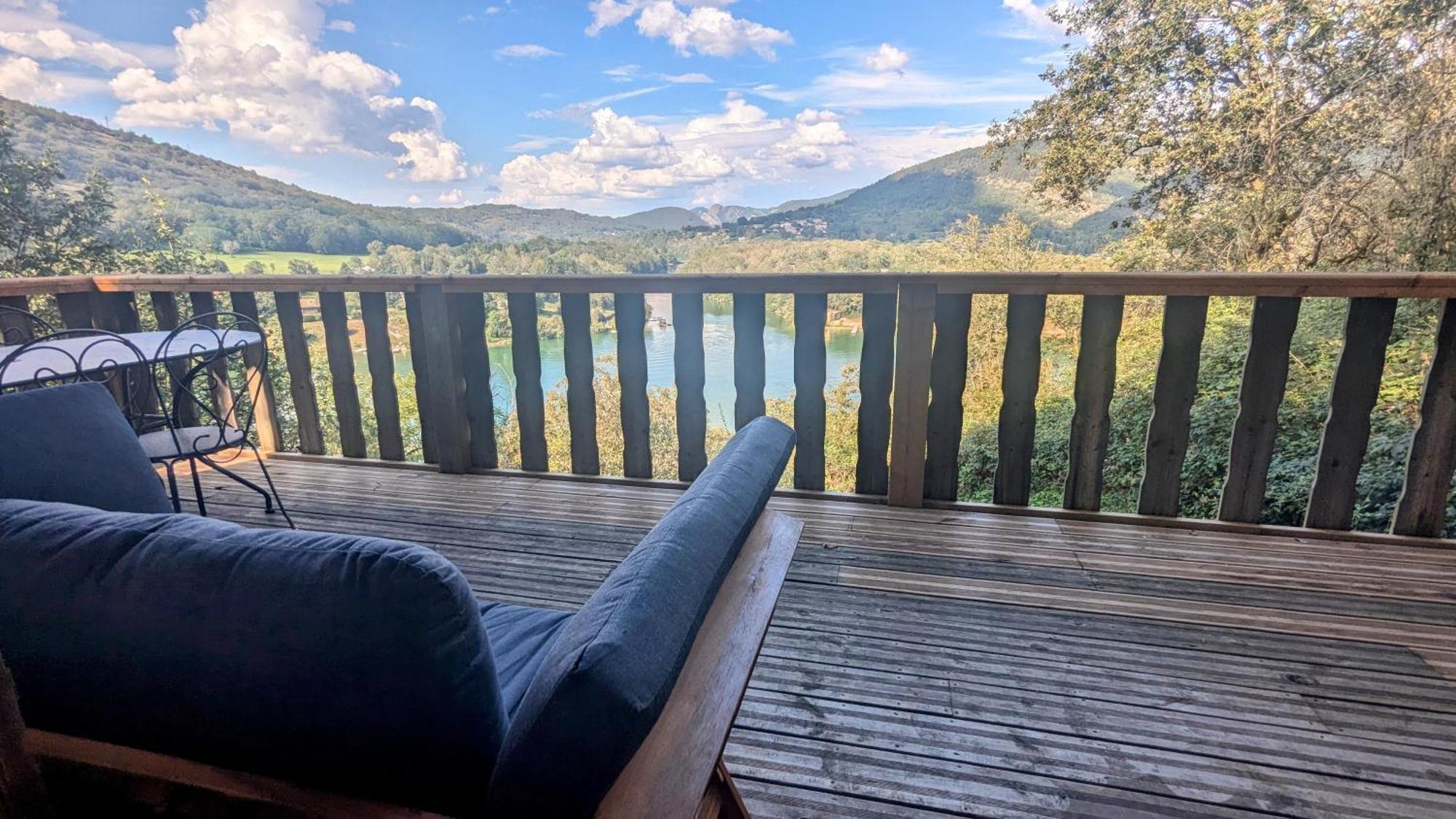 Cabanes Et Lodges Du Belvedere Serrieres-sur-Ain Exteriér fotografie