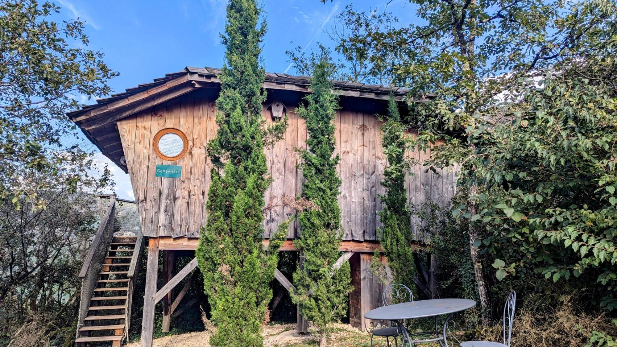 Cabanes Et Lodges Du Belvedere Serrieres-sur-Ain Exteriér fotografie