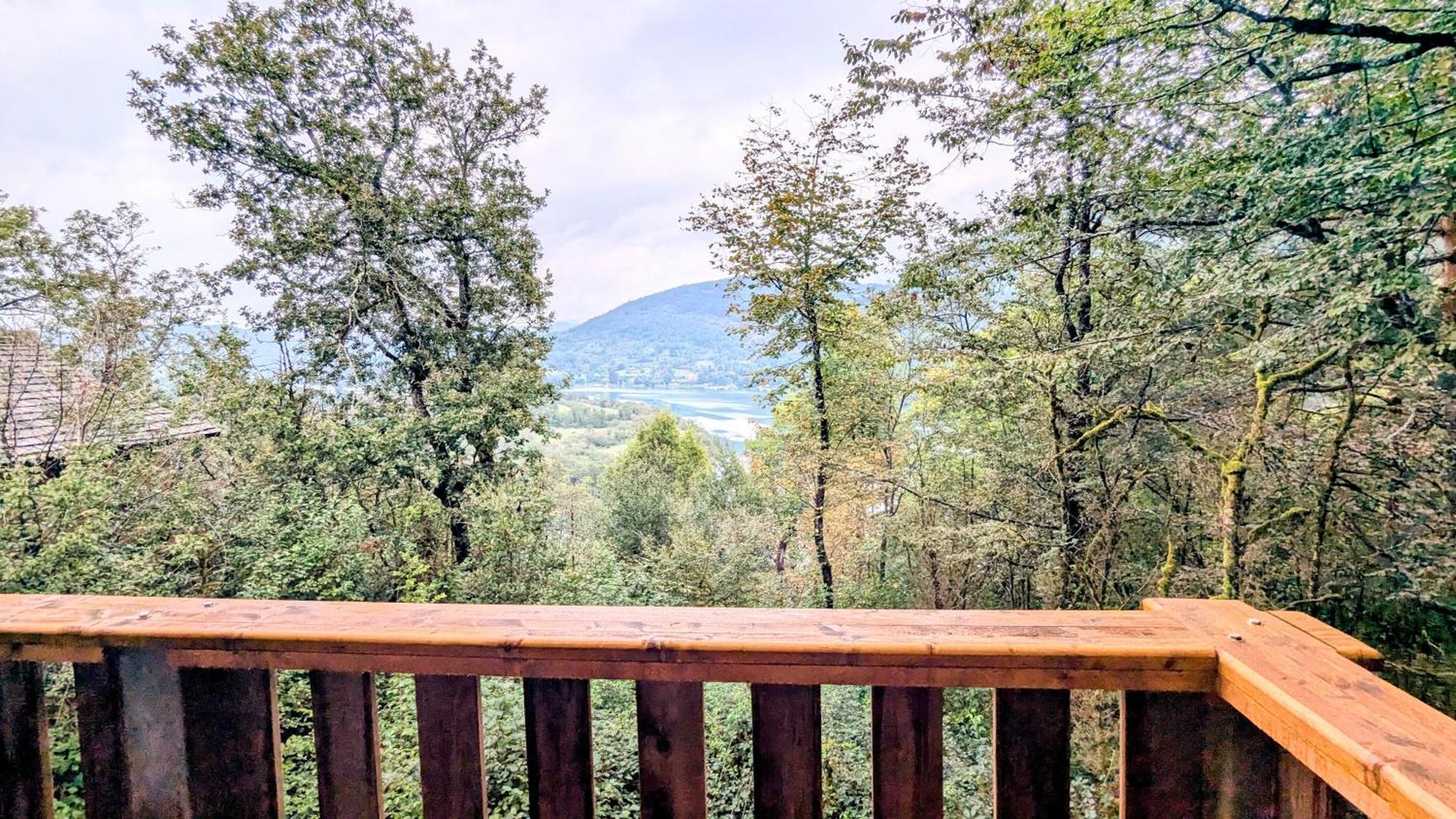 Cabanes Et Lodges Du Belvedere Serrieres-sur-Ain Exteriér fotografie