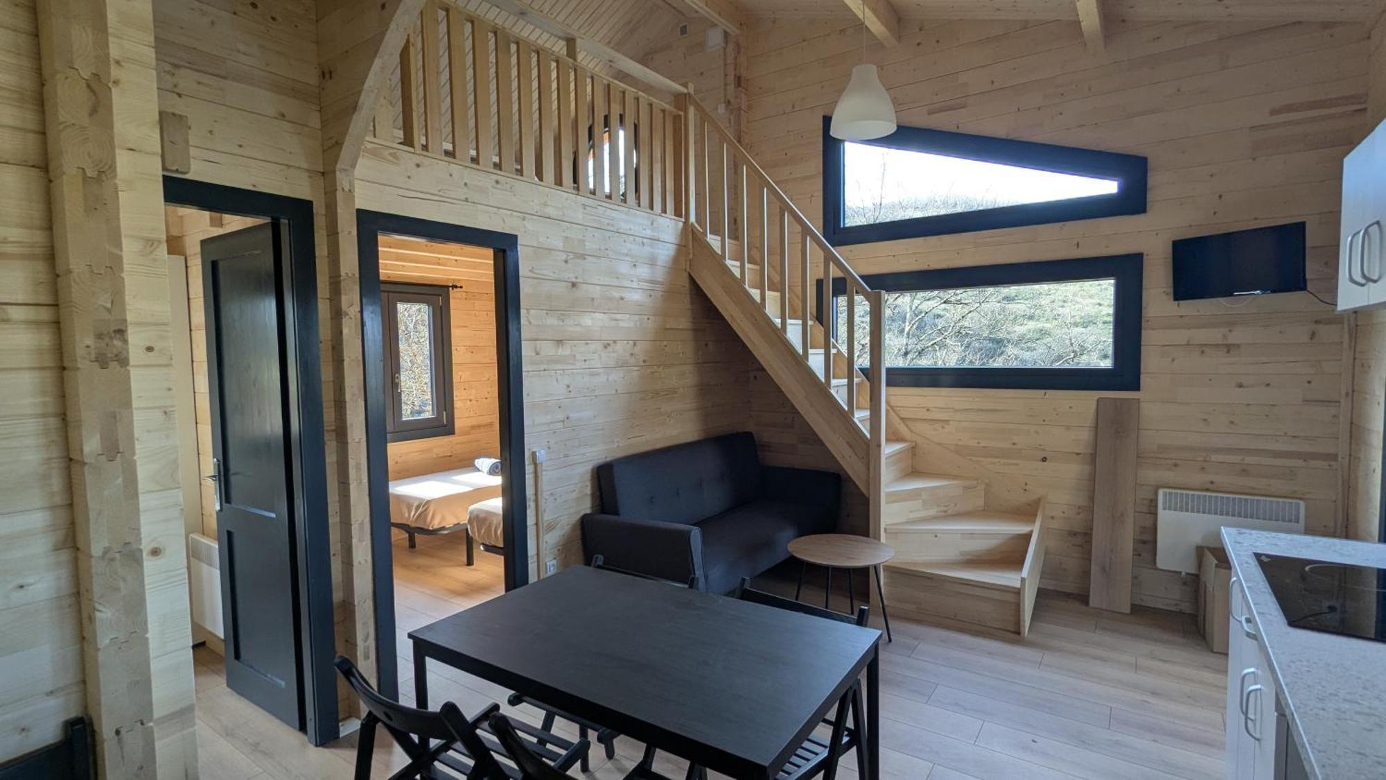 Cabanes Et Lodges Du Belvedere Serrieres-sur-Ain Exteriér fotografie